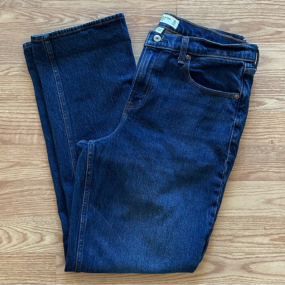 Abercrombie & Fitch Curve Love Mid Rise 90s Jeans